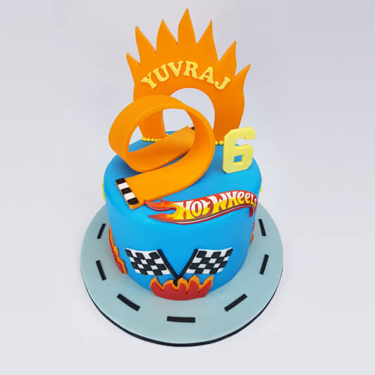 Hot Wheels Cupcakes tutorial | Hot Wheels cake toppers | Boys cake toppers  | Cars cake - YouTube