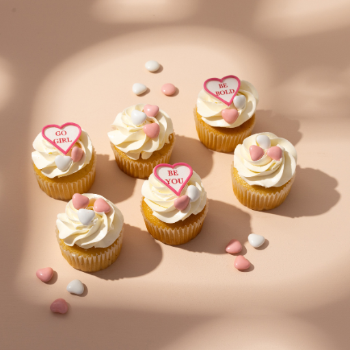 Women’s Day Hearts Cupcakes