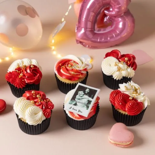 Valentine's Polaroid Cupcakes